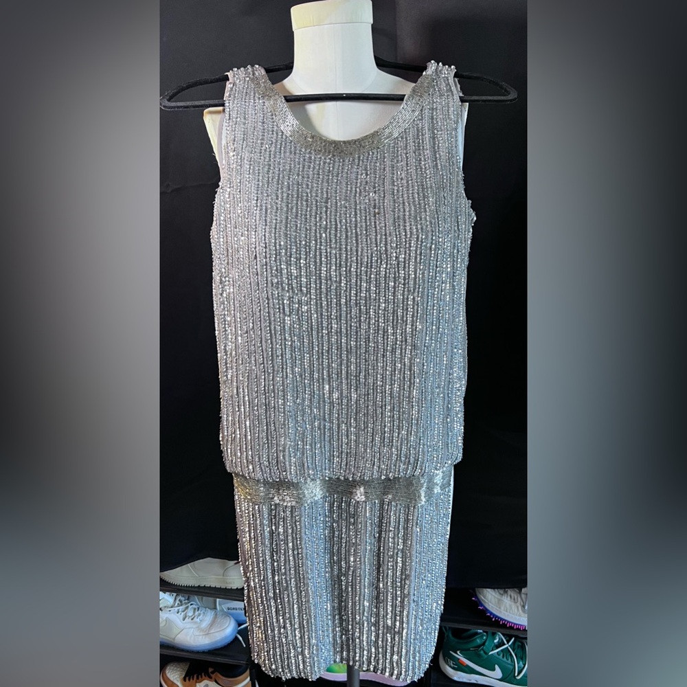 Adrianna Papell Women's  bead tank dress In silver Size 8 excellent condition